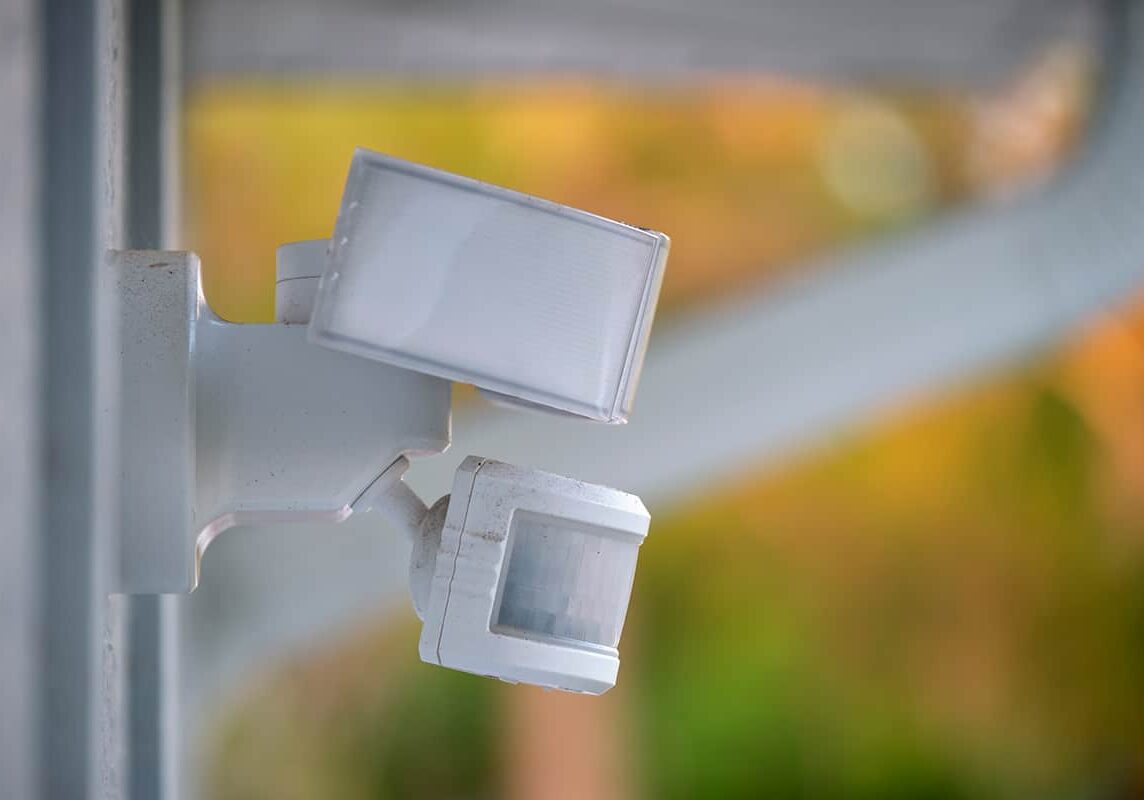 13-services-motion-sensor